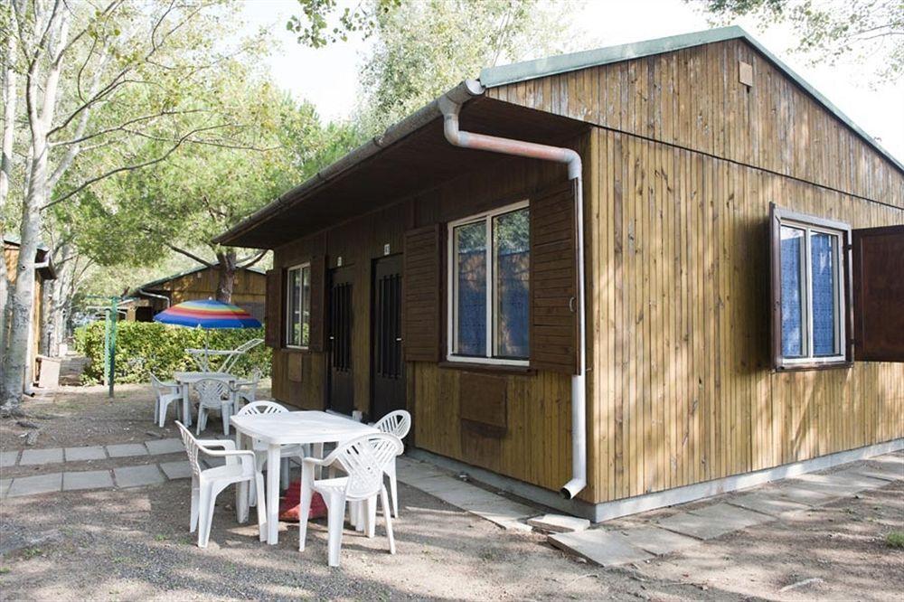 New Camping Le Tamerici เชชินา ภายนอก รูปภาพ